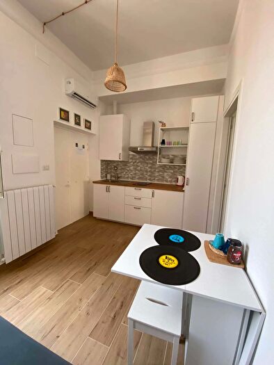 Appartamento monolocale in affitto in Vico Banchi Nuovi, Napoli