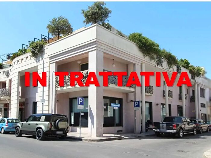 Appartamento trilocale in vendita in Via Manfredi Svevo, Mesagne