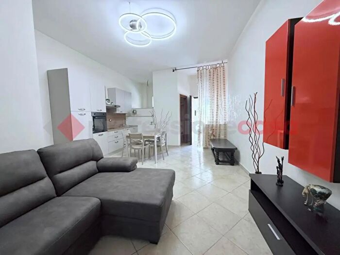 Casa trilocale in affitto in Via Giardino, Foggia