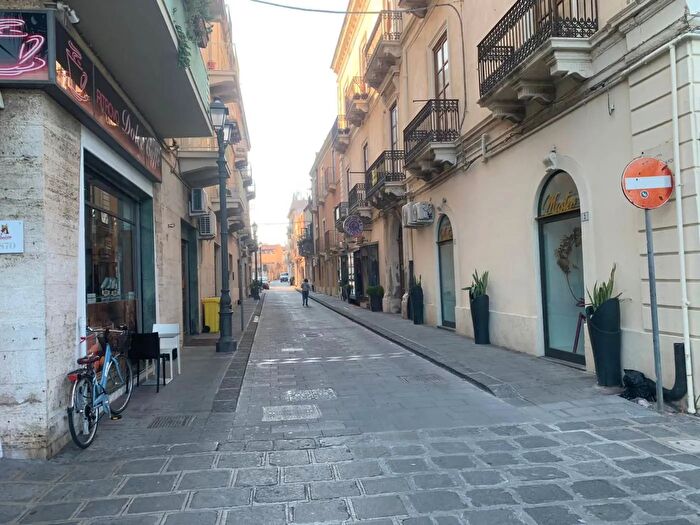 Appartamento con 7 locali in vendita in Via Matteo Nardi, Milazzo