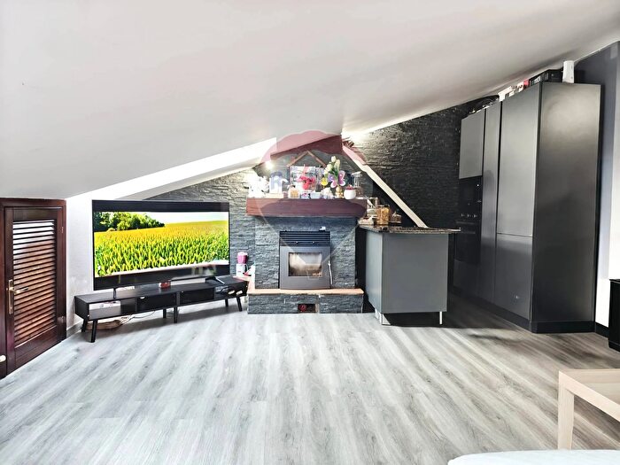 Appartamento trilocale in vendita in Via IV Novembre, Germignaga