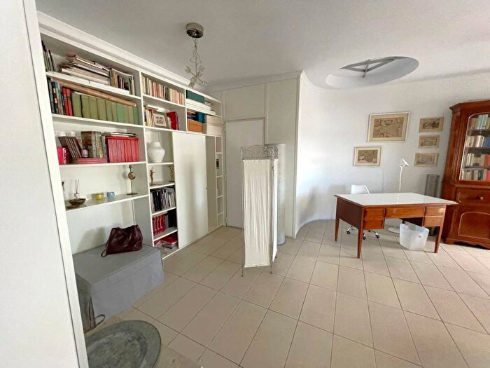 Appartamento bilocale in affitto in Lungotevere degli Artigiani, Trastevere, Roma