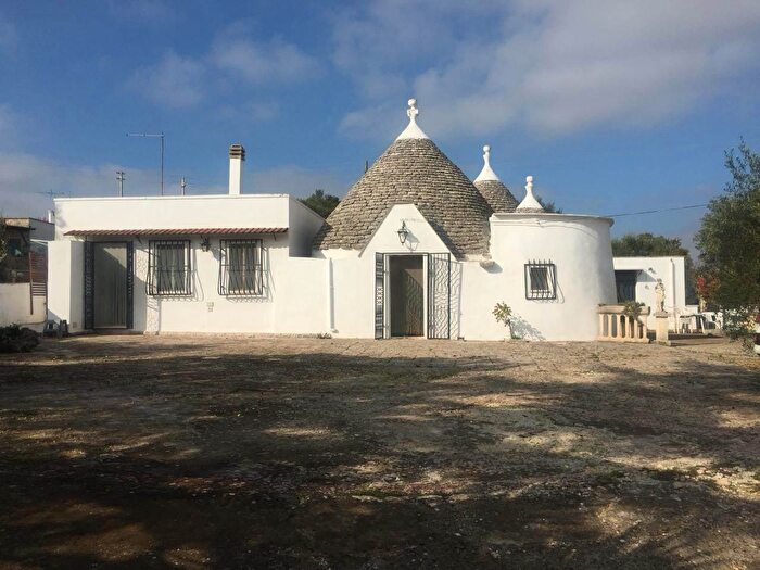 Casa quadrilocale in affitto in Cda Fantese, Ostuni