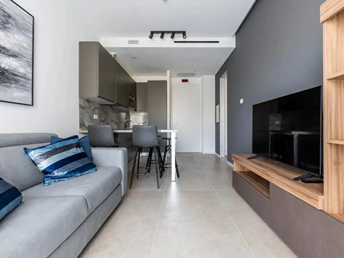 Appartamento bilocale in vendita in Viale Certosa, Milano