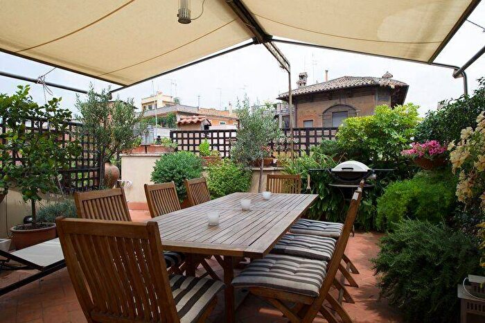 Casa con 6 locali in affitto in Trastevere, Roma