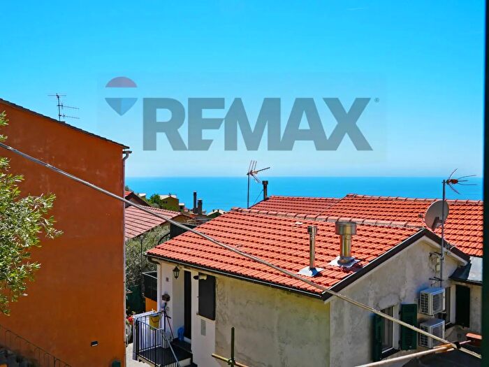 Appartamento con 5 locali in vendita in Bogliasco