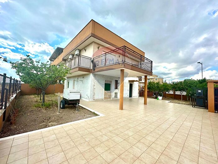 Casa quadrilocale in vendita in Via Germania, Manfredonia