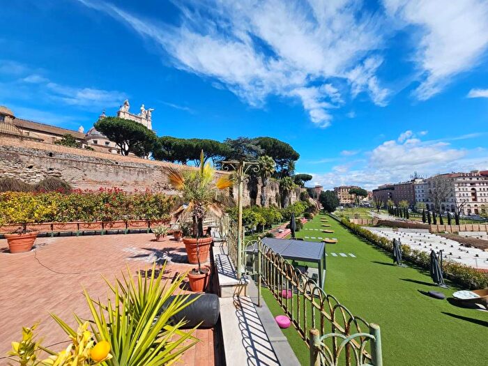 Appartamento bilocale in affitto in Via Locri, San Giovanni, Roma