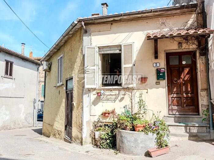 Appartamento bilocale in vendita in Marta