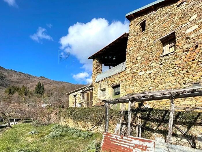 Casa con 5 locali in vendita in Via al Piemonte, Pieve Di Teco