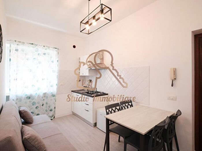 Appartamento bilocale in affitto in Via Angelo Rocca, Ottavia, Roma