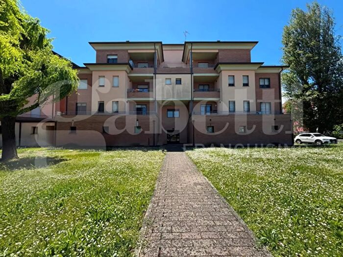 Appartamento quadrilocale in vendita in Via Dante Alighieri, Valsamoggia