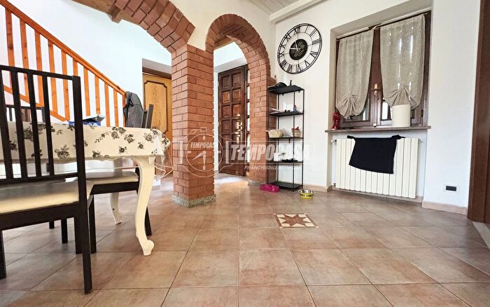 Casa quadrilocale in vendita in Via Edis Valle, Cossato