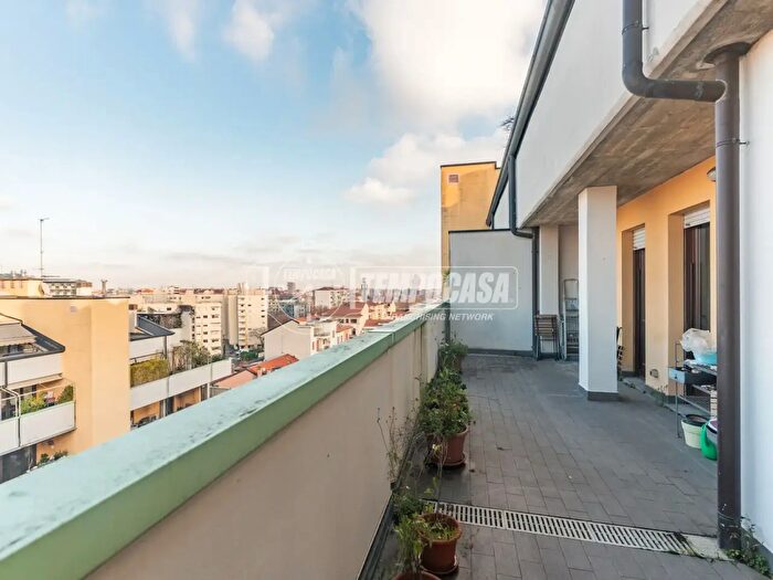 Appartamento bilocale in vendita in Viale Marche, Milano