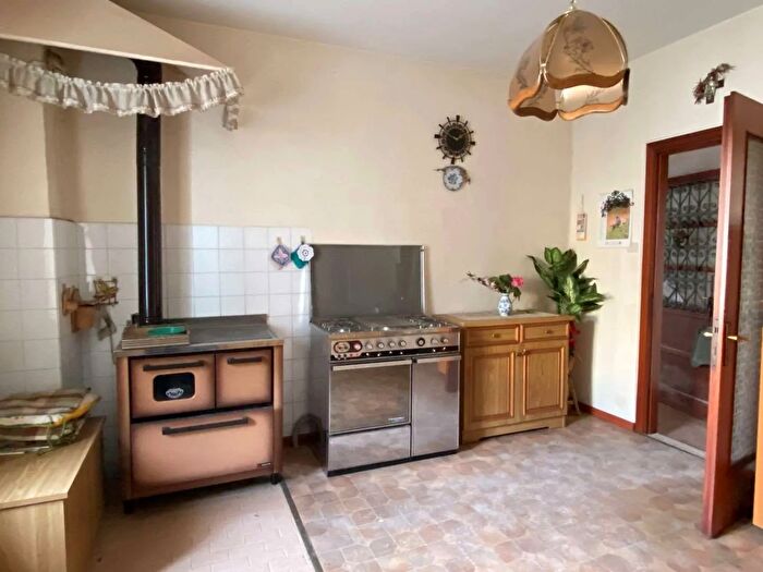 Casa con 8 locali in vendita in Via San Bartolomeo del Cervo, Borgo Valsugana