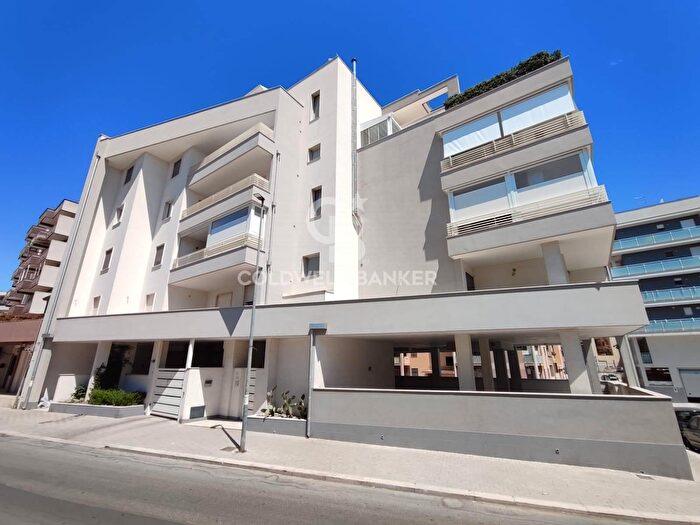 Appartamento quadrilocale in vendita in Via Cappuccini, Brindisi