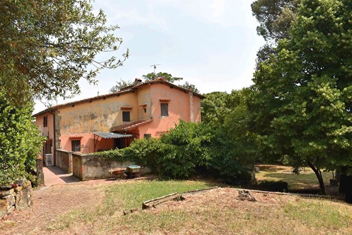 Casa con 16 locali in vendita in Figline E Incisa Valdarno, Figline e Incisa Valdarno