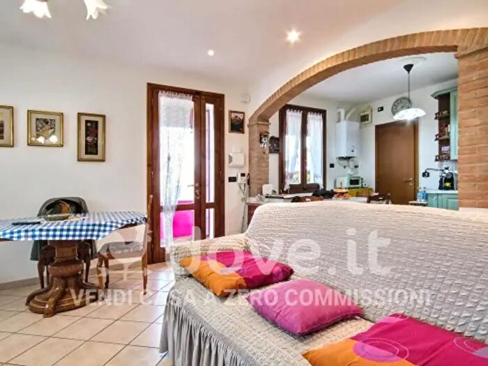 Casa quadrilocale in vendita in Via Rosseglina, Ferrara
