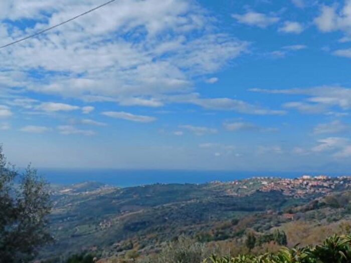 Appartamento bilocale in vendita in Via Giuseppe Verdi, Prignano Cilento