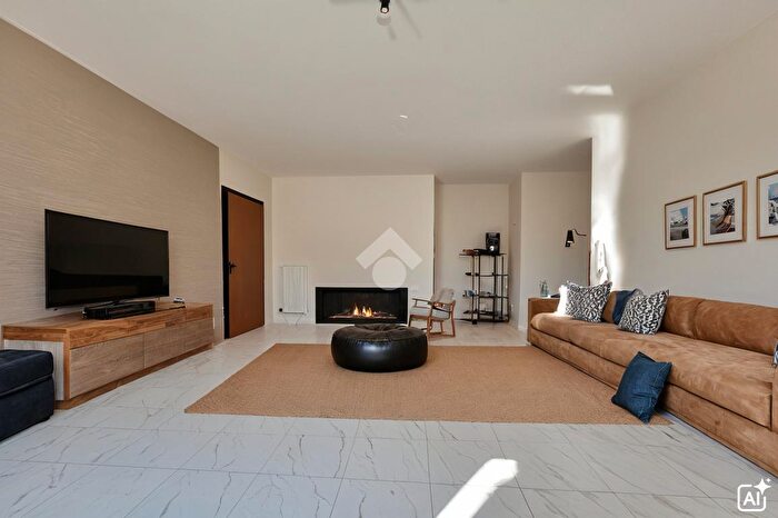 Appartamento trilocale in vendita in Via IV Novembre, Besana In Brianza