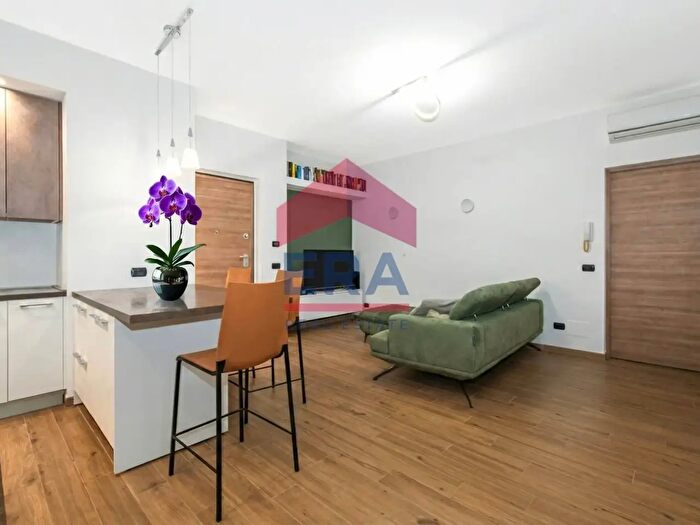 Appartamento trilocale in vendita in Via Ambrogio Cappellini, Paderno Dugnano