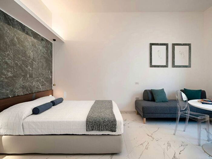 Appartamento monolocale in affitto in Via Carlo Freguglia, Guastalla, Milano