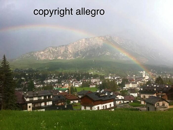 Appartamento quadrilocale in affitto in Corso Italia No Number, Centro, Cortina dAmpezzo