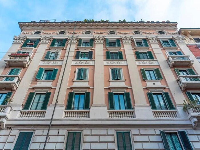 Appartamento quadrilocale in vendita in Via Gaudenzio Ferrari, Milano