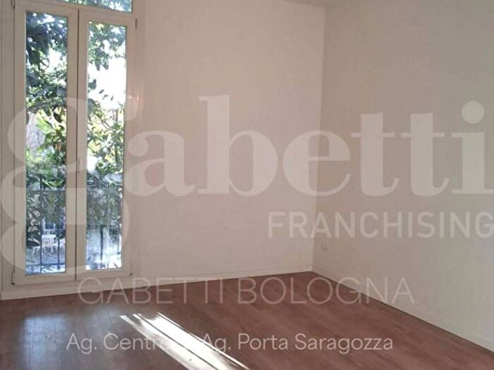 Appartamento quadrilocale in affitto in Via de Chiari, Santo Stefano, Bologna