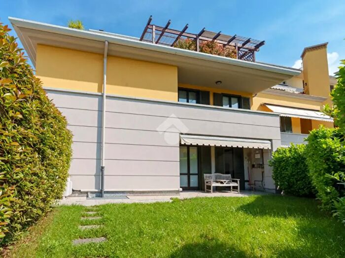 Appartamento trilocale in vendita in Via S Bernardino da Siena, Treviglio