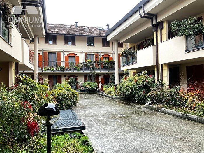 Appartamento trilocale in affitto in PIAZZA FONTANA, Centro, Magenta