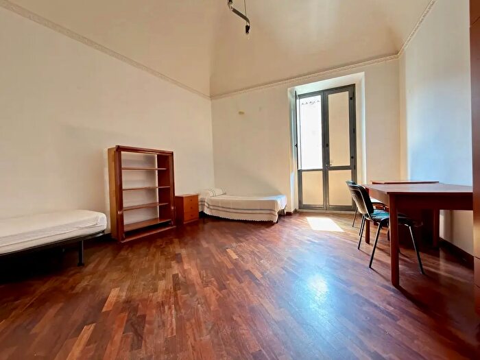 Appartamento con 5 locali in affitto in Via Francesco Cilea, Catania