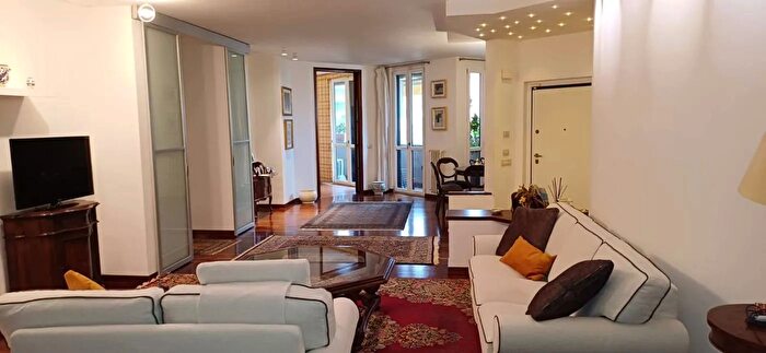 Appartamento con 5 locali in vendita in Via Rattazzi, Grosseto