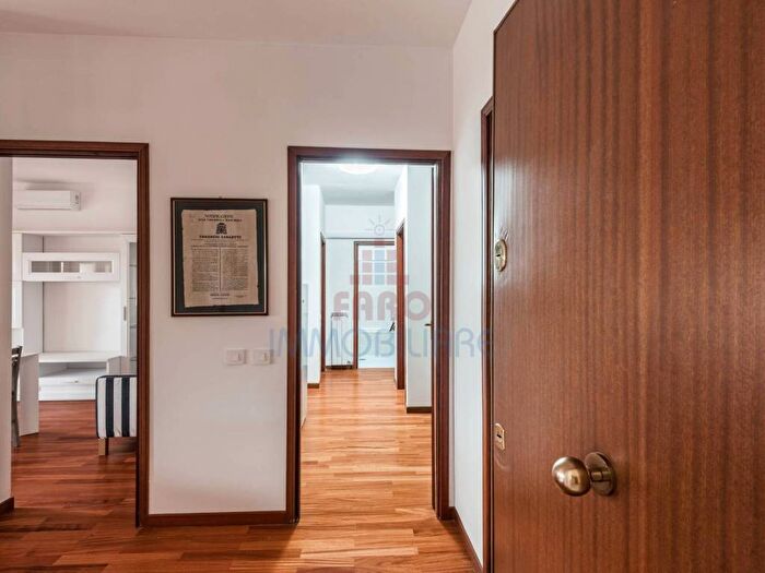 Appartamento quadrilocale in affitto in Viale Erminio Spalla, Roma, Roma