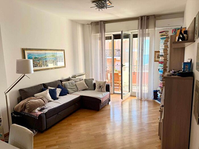 Appartamento bilocale in affitto in Via Donato Somma, Nervi, Genova