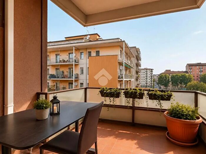 Appartamento trilocale in vendita in Viale Gorizia, Milano