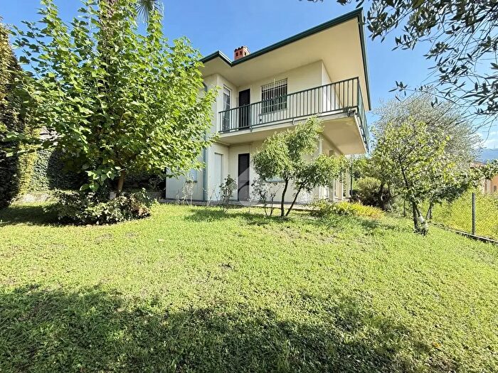 Casa trilocale in vendita in Via Don G Solaro, Airuno