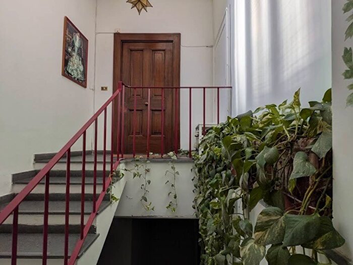 Appartamento quadrilocale in affitto in Largo Ferrandina, Chiaia, Napoli