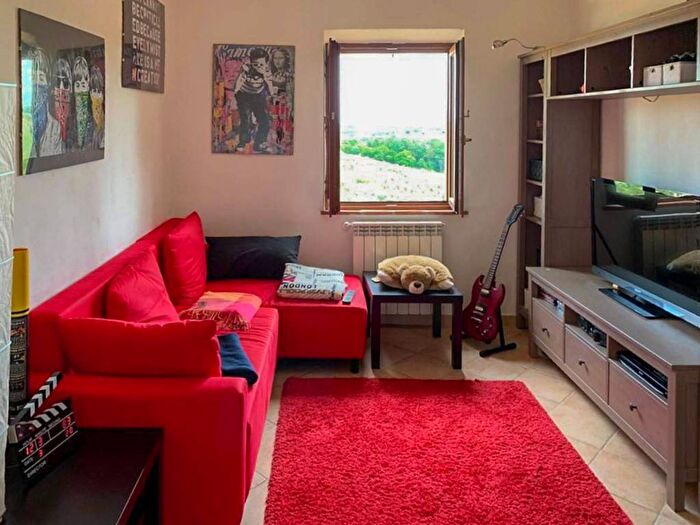 Appartamento trilocale in affitto in Viale Mario Bracci, Vico Alto San Miniato, Siena