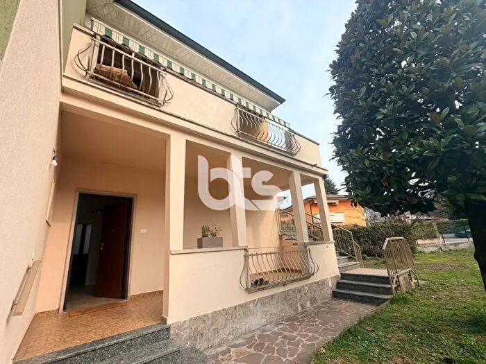 Appartamento trilocale in vendita in Via Roma, Capriolo