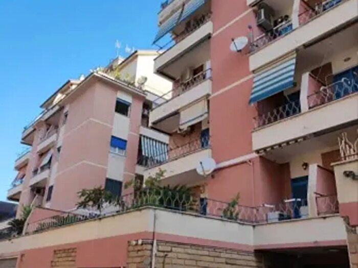 Appartamento bilocale in affitto in Via Casilina, Roma