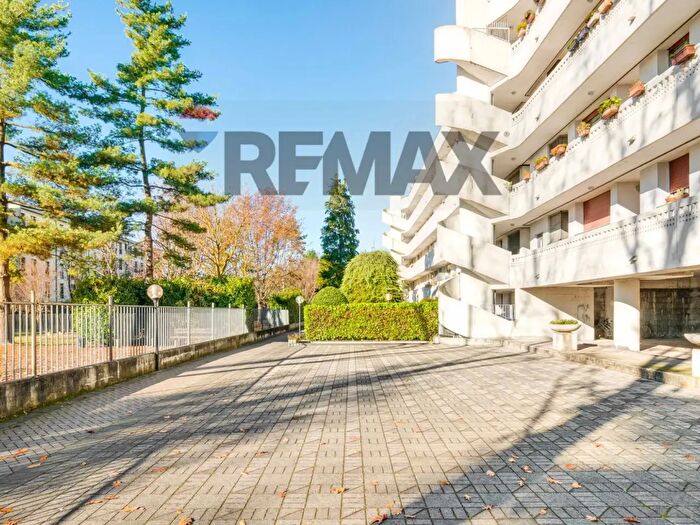 Appartamento trilocale in vendita in Via Redaelli, Busto Arsizio