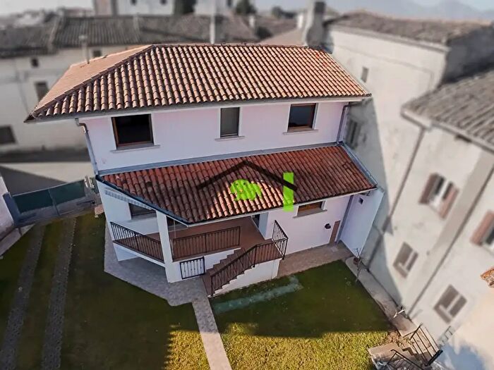 Appartamento con 7 locali in vendita in Via Dante Alighieri, Arba