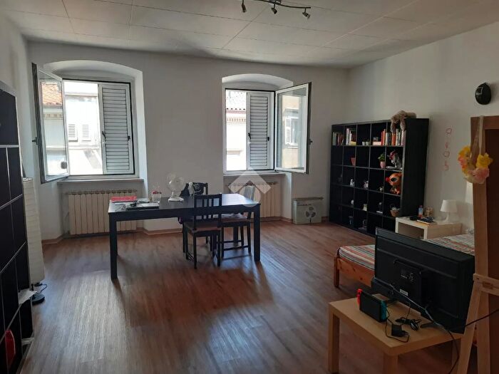 Appartamento trilocale in vendita in Via Giuseppe Lorenzo Gatteri, Trieste