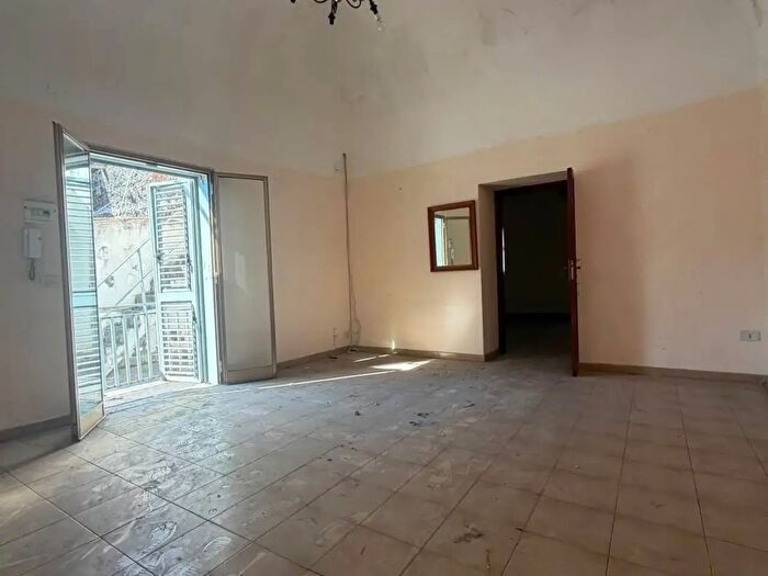 Casa quadrilocale in vendita in Via Anastasio, Catania