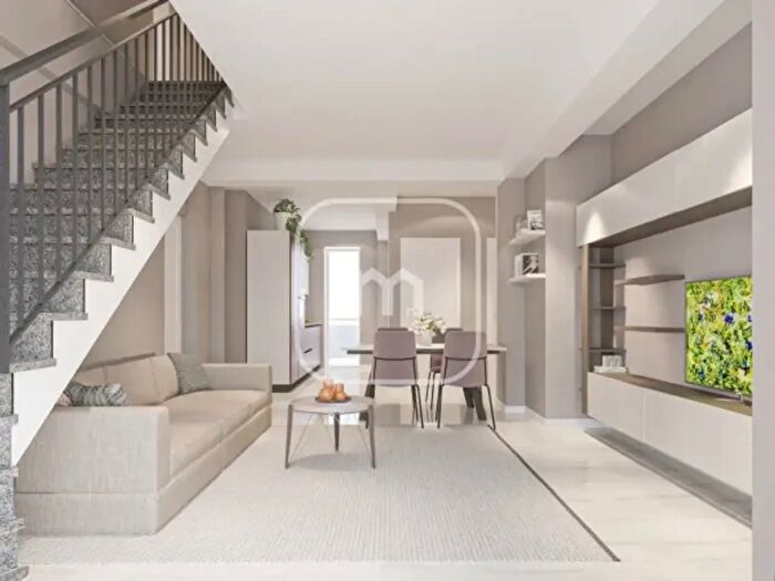 Appartamento trilocale in vendita in Via Francesco Vitalini, Roma