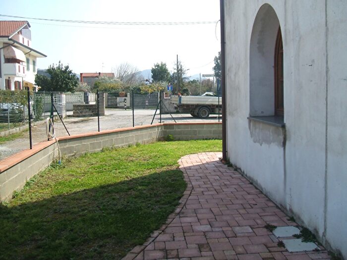 Appartamento bilocale in affitto in Massarosa