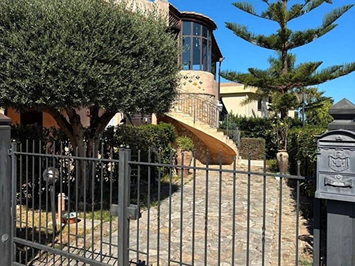 Appartamento bilocale in affitto in Contrada Pistavecchia, Campofelice di Roccella