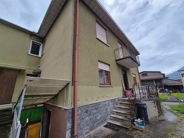 Casa quadrilocale in vendita in Via Ruscaine Cosio Valtellino, Cosio Valtellino