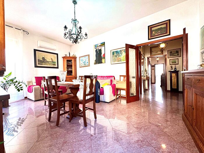 Appartamento quadrilocale in vendita in Via del Frutteto, Pistoia